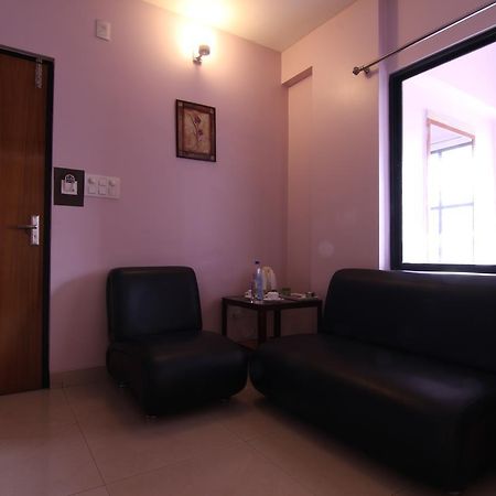 Hotel Rajawas Dibrugarh Esterno foto