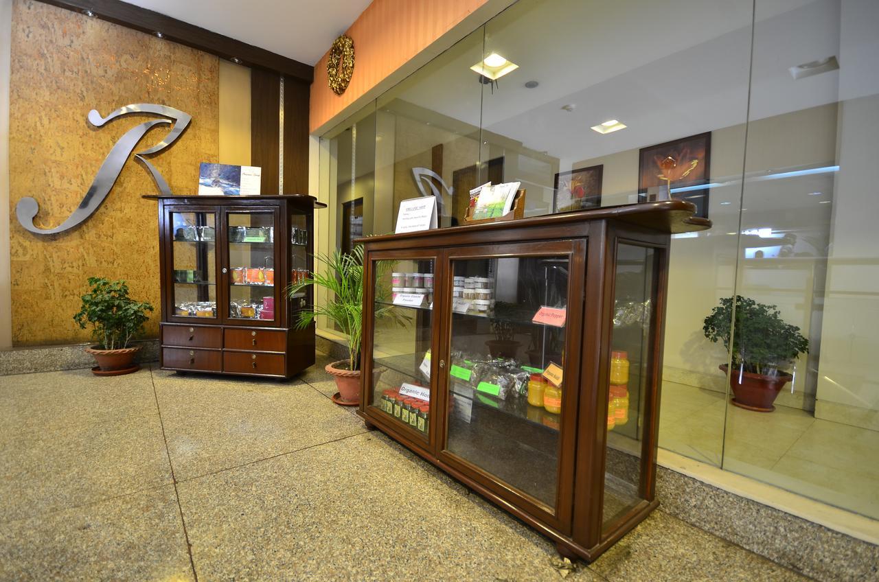Hotel Rajawas Dibrugarh Esterno foto